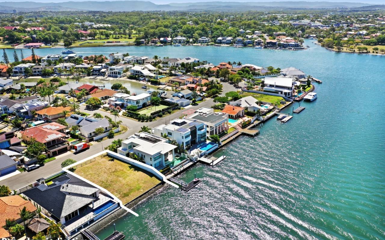 73 Commodore Drive, Surfers Paradise, QLD 4217 AU