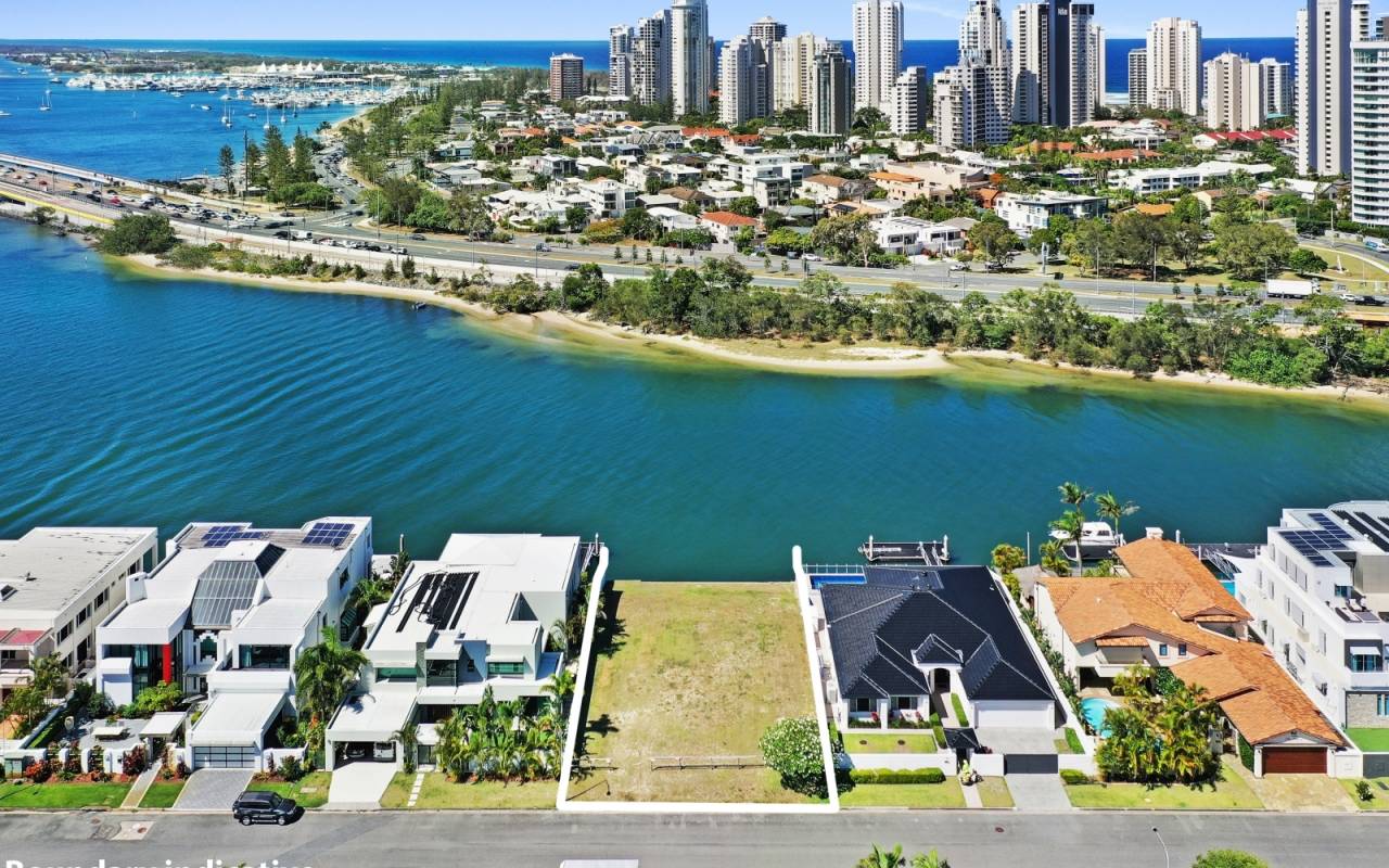 73 Commodore Drive, Surfers Paradise, QLD 4217 AU