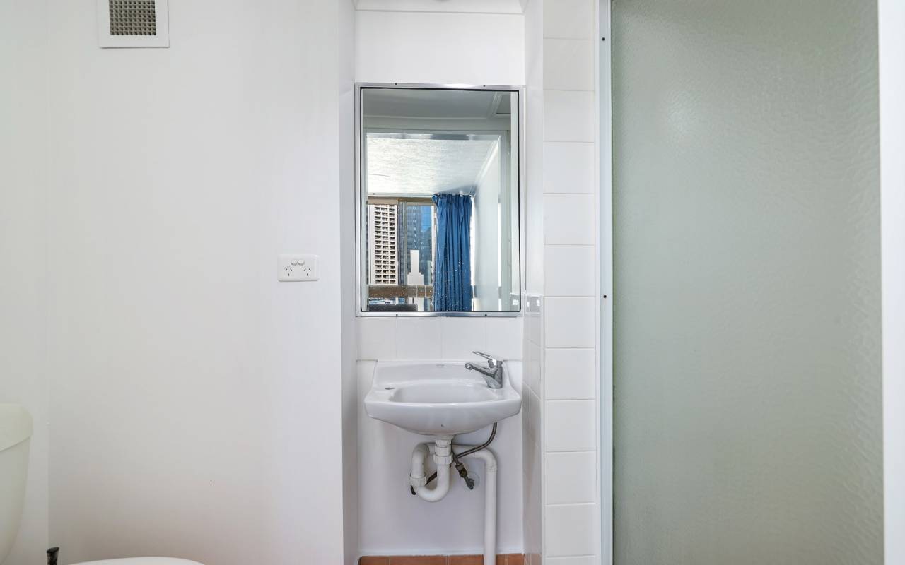 12A/12 Queensland Ave, Broadbeach, QLD 4218 AU