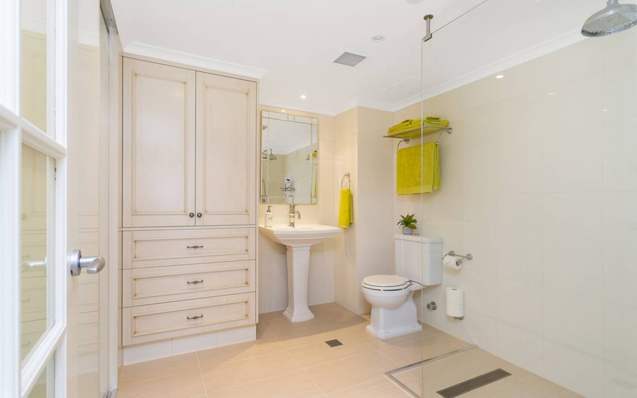 64/8 Admiralty Drive, Surfers Paradise, QLD 4217 AU