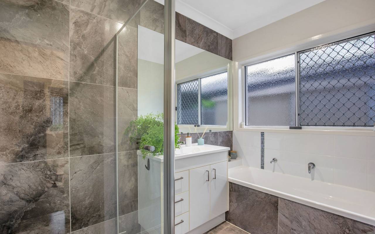 17 Carpenters Drive, Coomera, QLD 4209 AUSTRALIA