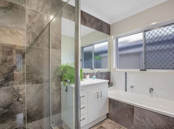 17 Carpenters Drive, Coomera, QLD 4209 AUSTRALIA