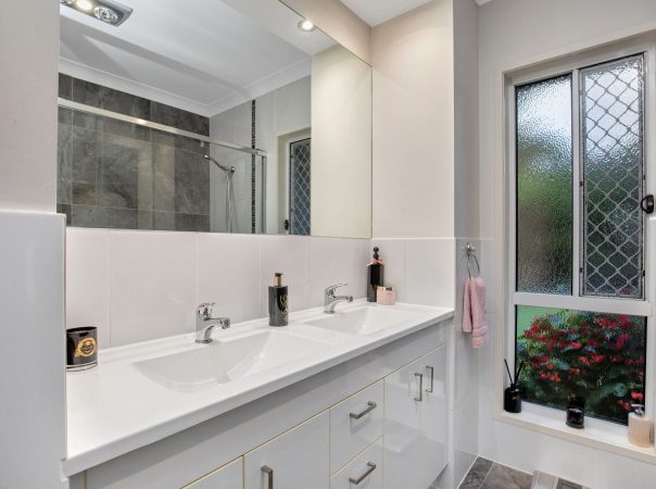 17 Carpenters Drive, Coomera, QLD 4209 AUSTRALIA