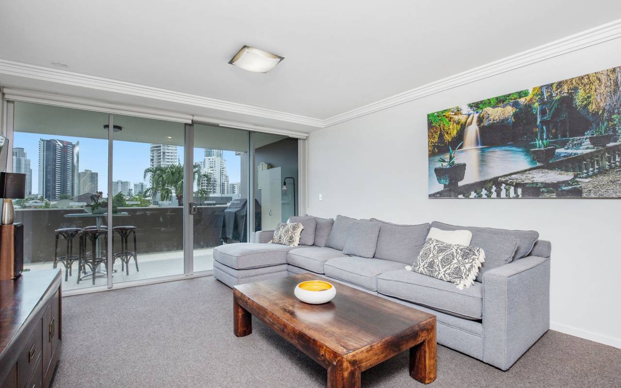 20/53 Darrambal Street, Surfers Paradise, QLD 4217 AUSTRALIA