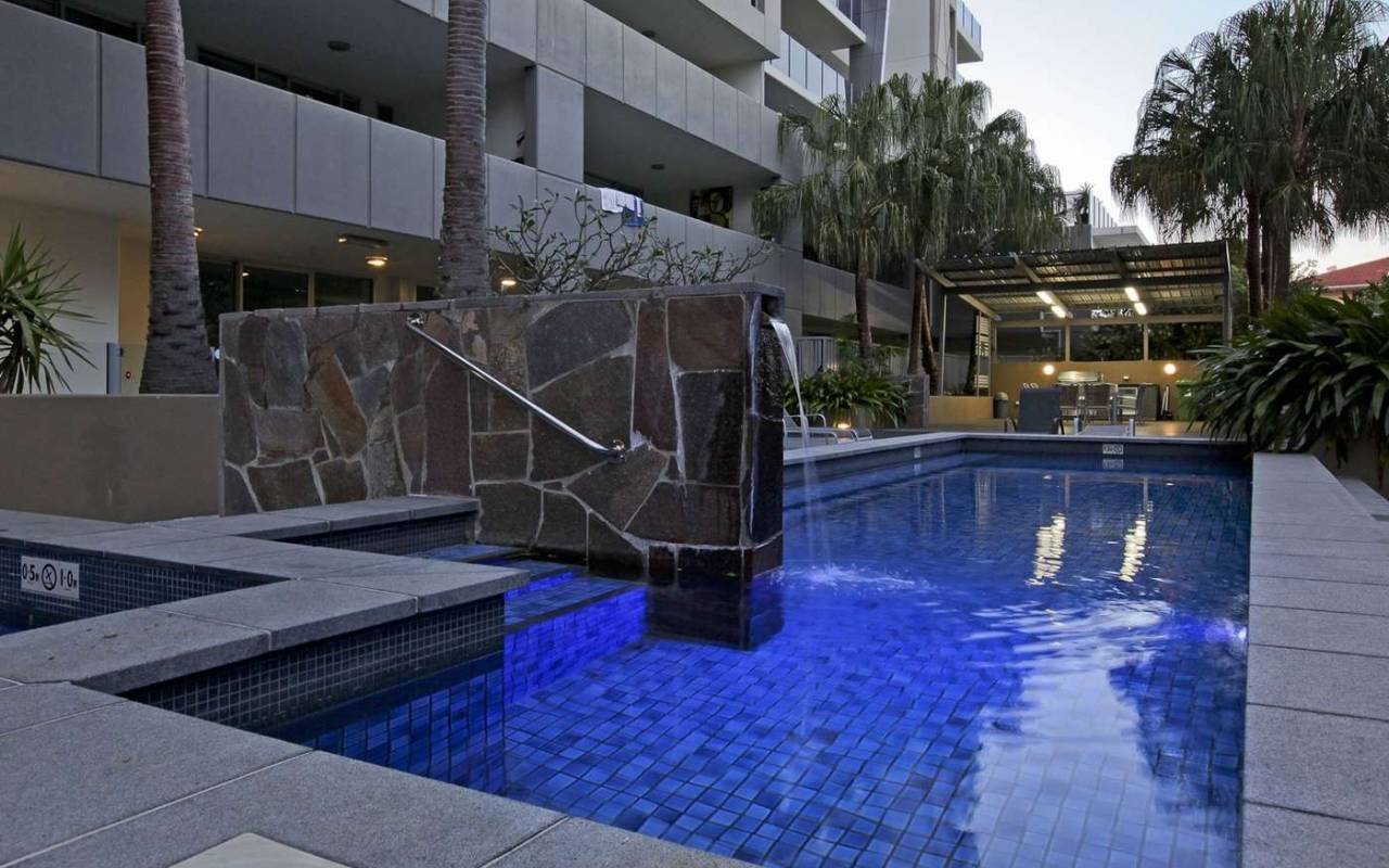 20/53 Darrambal Street, Surfers Paradise, QLD 4217 AUSTRALIA