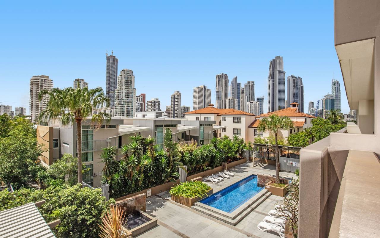 20/53 Darrambal Street, Surfers Paradise, QLD 4217 AUSTRALIA