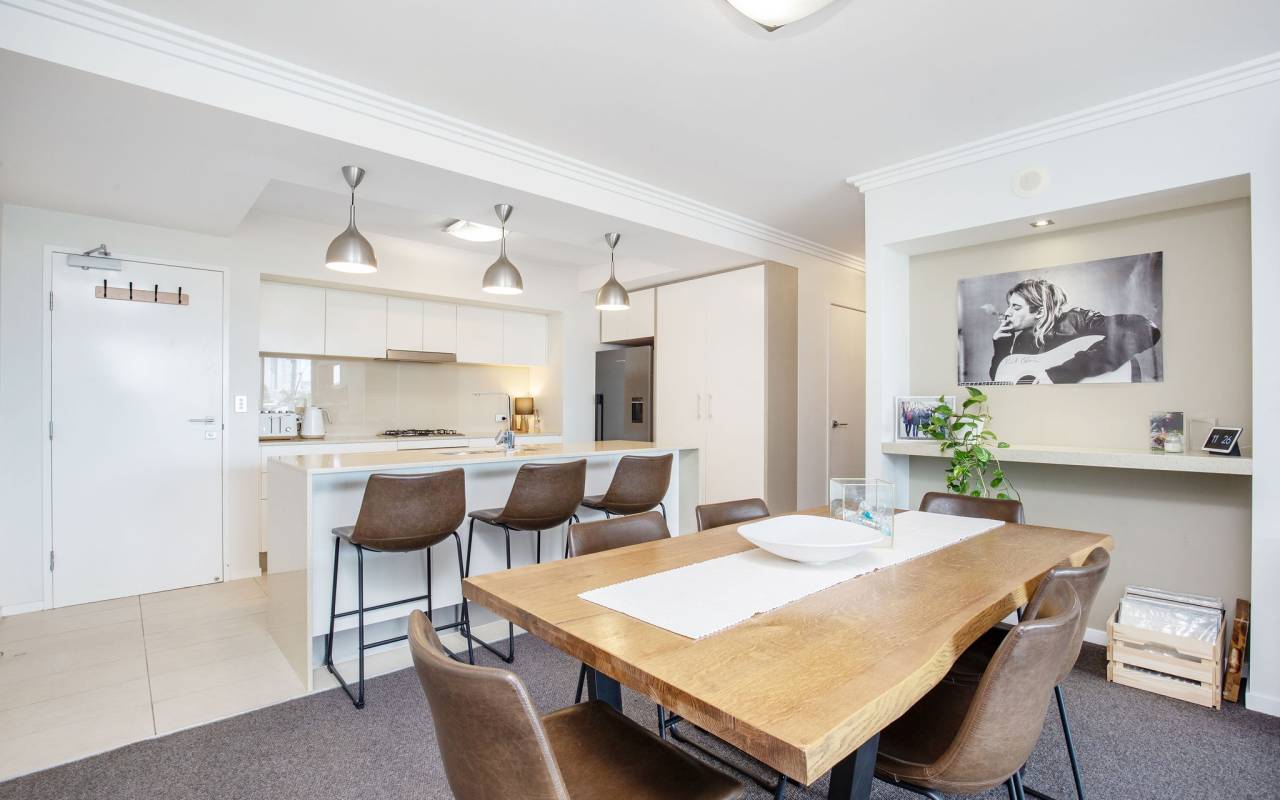 20/53 Darrambal Street, Surfers Paradise, QLD 4217 AUSTRALIA