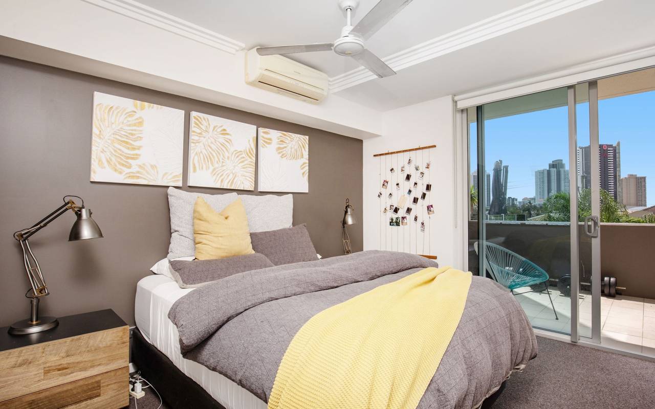20/53 Darrambal Street, Surfers Paradise, QLD 4217 AUSTRALIA