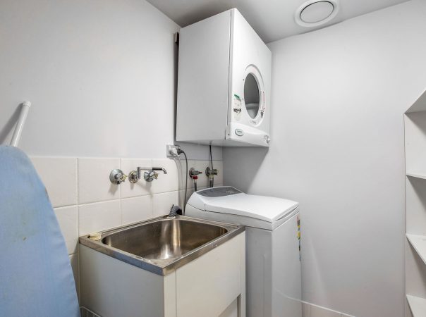 905/2865 Gold Coast Highway, Surfers Paradise, QLD 4217 AU