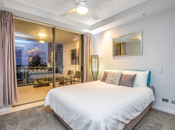 905/2865 Gold Coast Highway, Surfers Paradise, QLD 4217 AU
