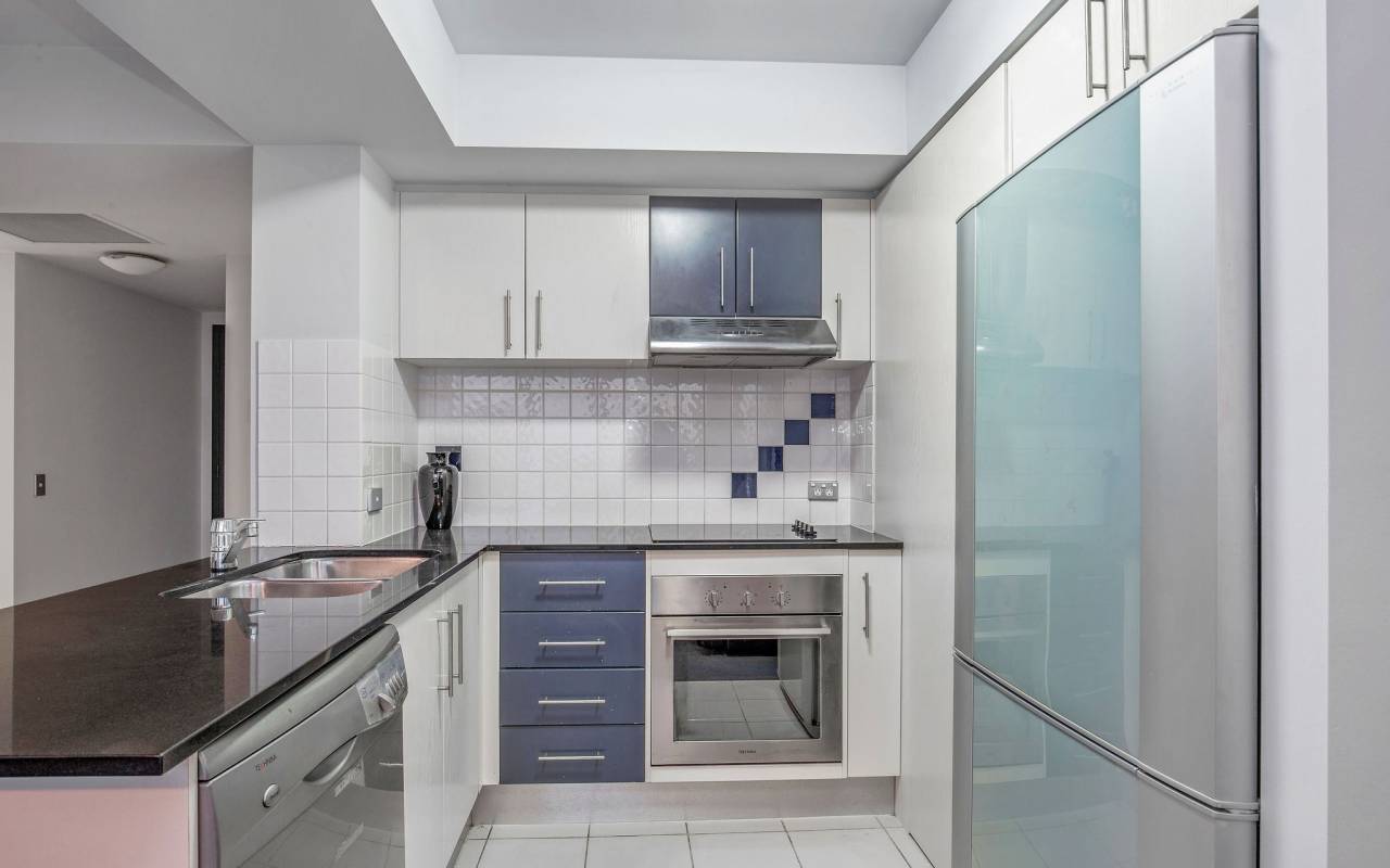 905/2865 Gold Coast Highway, Surfers Paradise, QLD 4217 AU