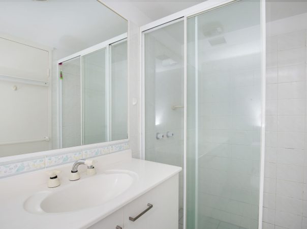 2/19 Monaco Street, Surfers Paradise, QLD 4217 AU
