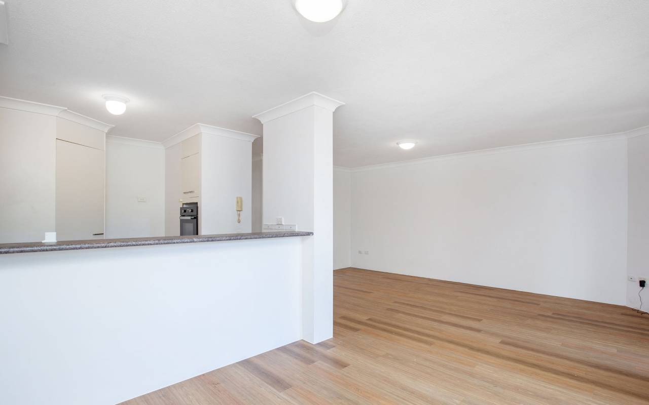 2/19 Monaco Street, Surfers Paradise, QLD 4217 AU