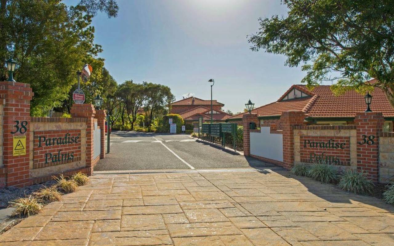 77/38 Murev Way, Carrara, Qld 4211 AU