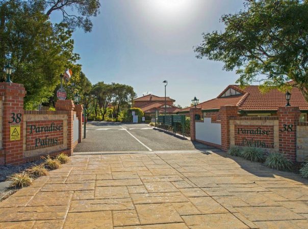 77/38 Murev Way, Carrara, Qld 4211 AU