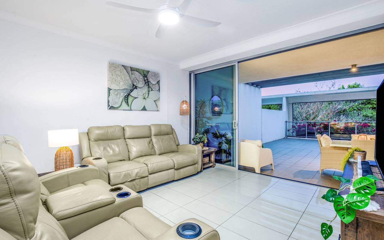 109/11 Compass Drive, Biggera Waters, QLD 4216 AU