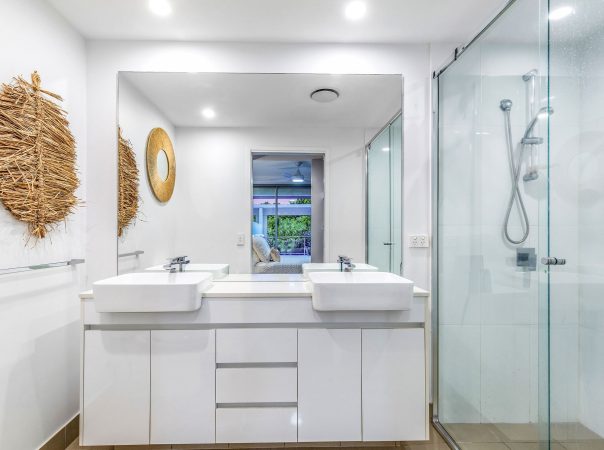 109/11 Compass Drive, Biggera Waters, QLD 4216 AU