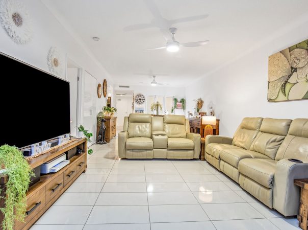 109/11 Compass Drive, Biggera Waters, QLD 4216 AU