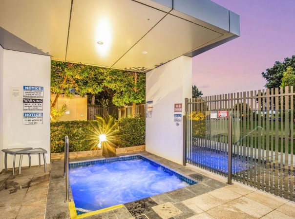 109/11 Compass Drive, Biggera Waters, QLD 4216 AU