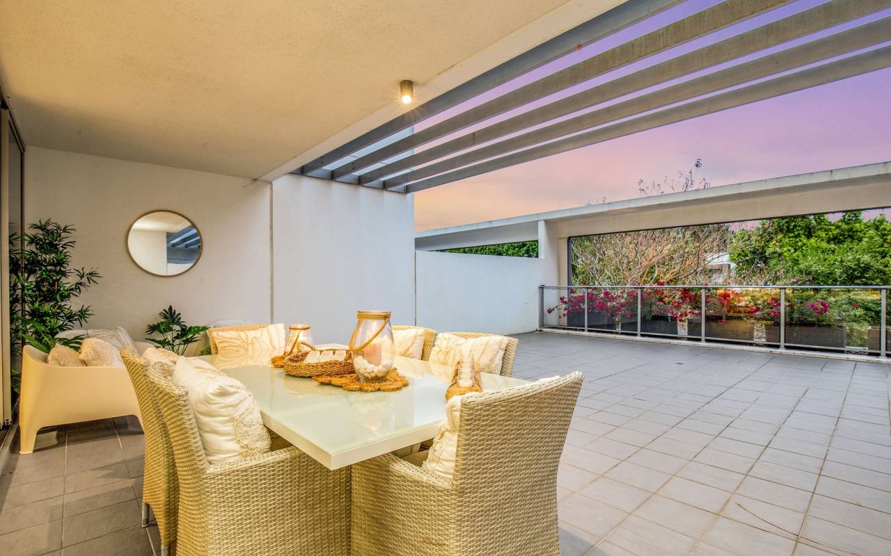 109/11 Compass Drive, Biggera Waters, QLD 4216 AU