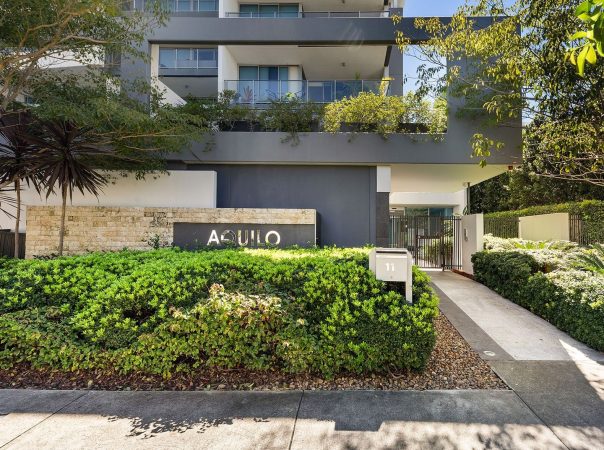 109/11 Compass Drive, Biggera Waters, QLD 4216 AU