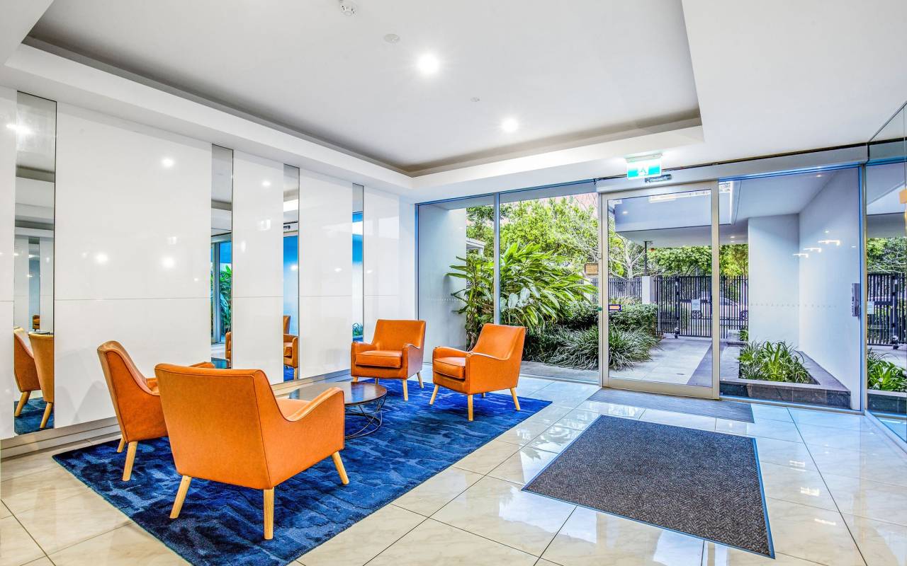 109/11 Compass Drive, Biggera Waters, QLD 4216 AU