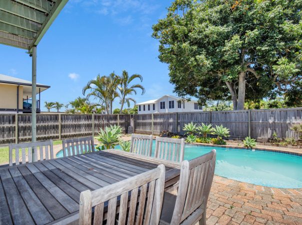 24 Pacific Boulevard, Broadbeach Waters, QLD 4218 AU