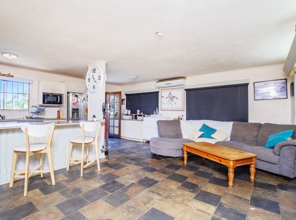 24 Pacific Boulevard, Broadbeach Waters, QLD 4218 AU