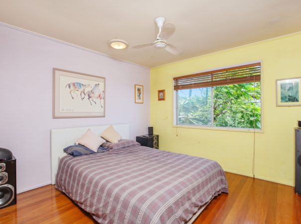 24 Pacific Boulevard, Broadbeach Waters, QLD 4218 AU