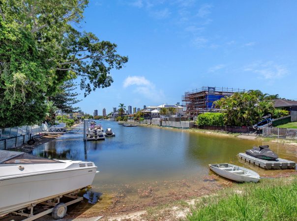 24 Pacific Boulevard, Broadbeach Waters, QLD 4218 AU