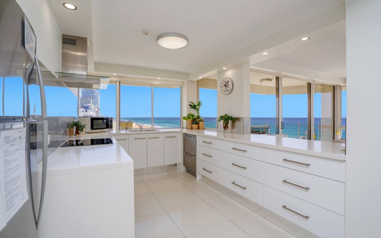 12/3 Garfield Terrace, Surfers Paradise, Qld 4217 AU