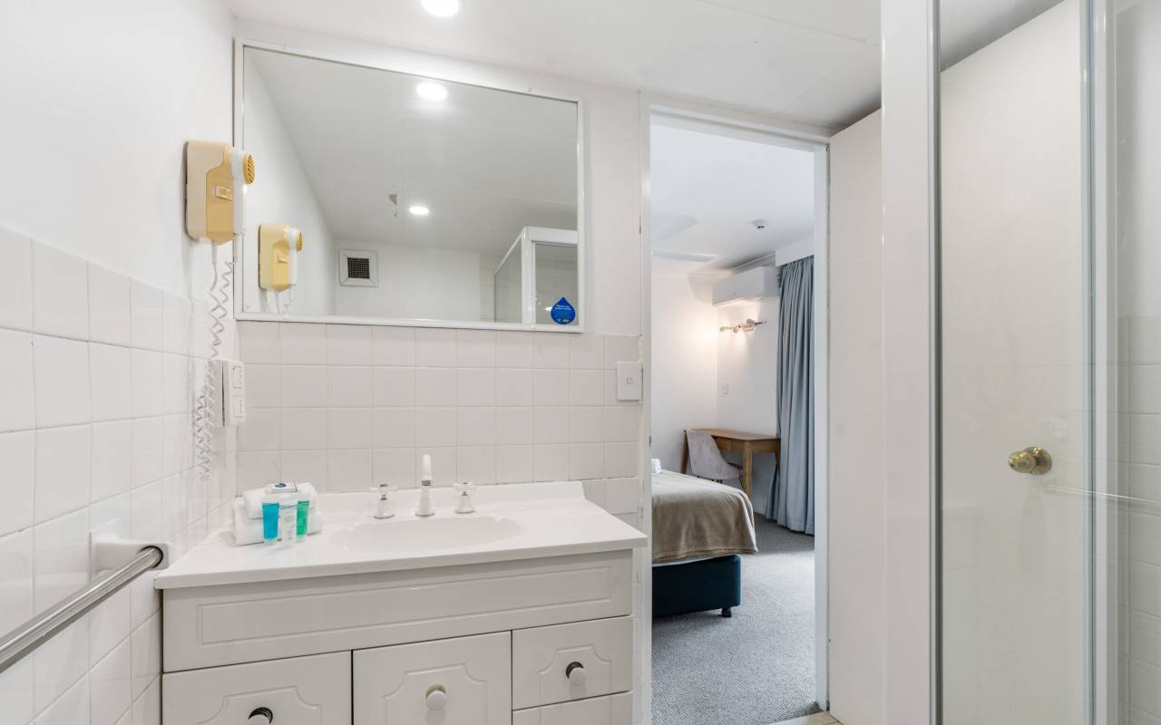 31/26 The Esplanade, Surfers Paradise, QLD 4217 AU