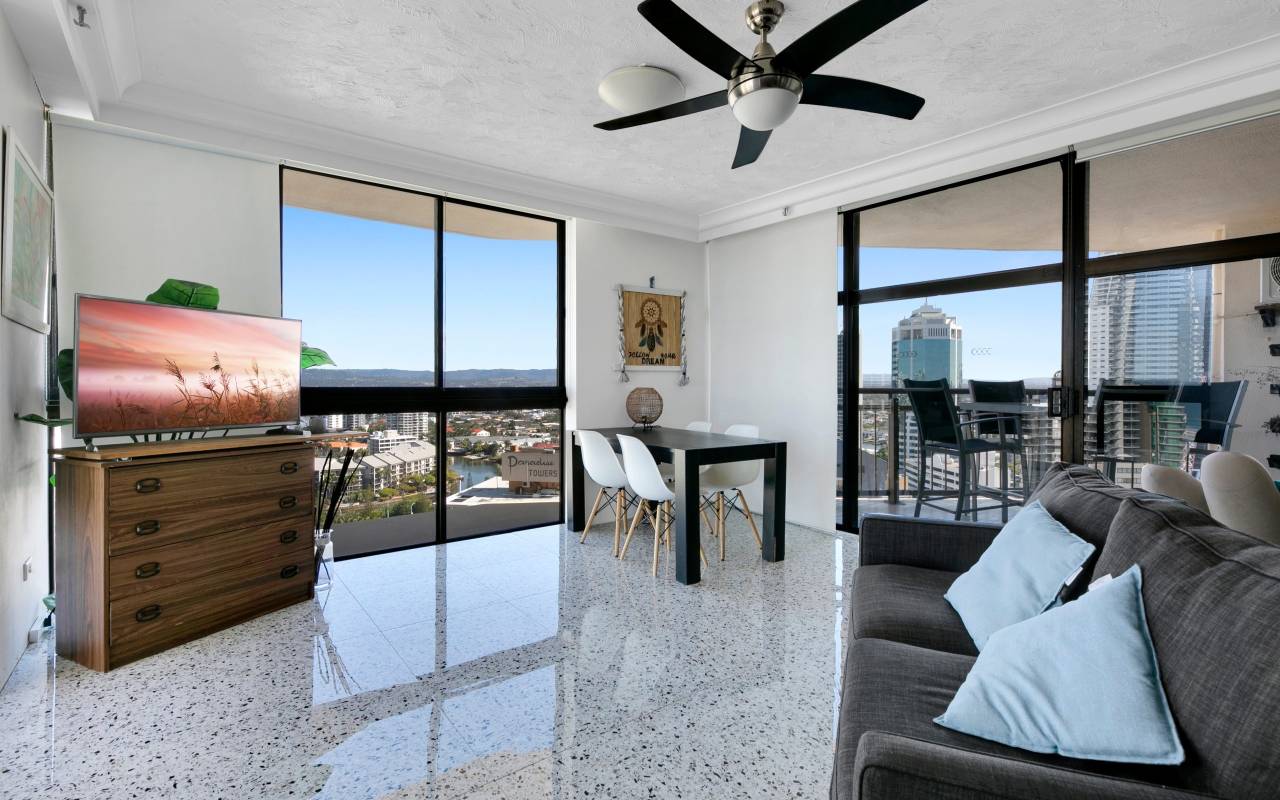 2209/18 Hanlan Street, Surfers Paradise, Qld 4217 AU