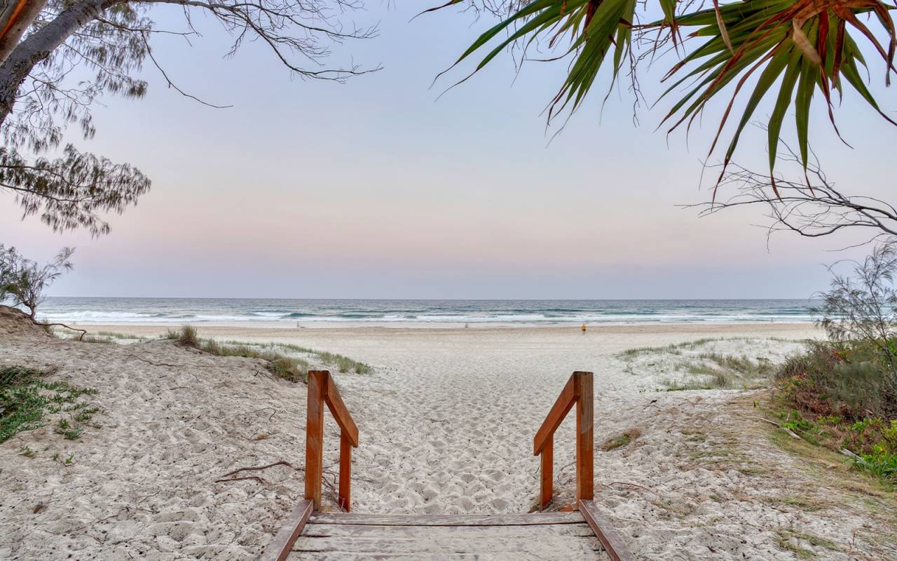 2209/18 Hanlan Street, Surfers Paradise, Qld 4217 AU