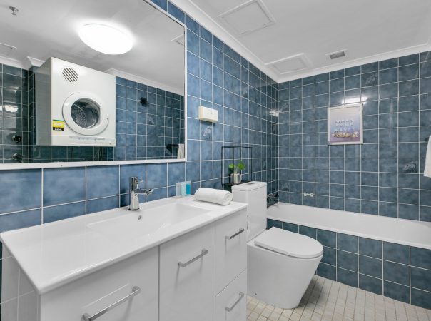 2209/18 Hanlan Street, Surfers Paradise, Qld 4217 AU