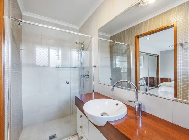 171 Rio Vista Boulevard, Broadbeach Waters, Qld 4218 AU
