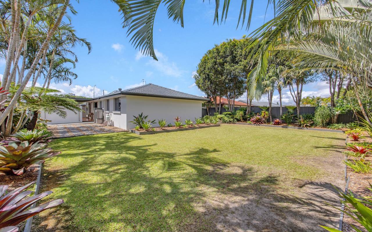 171 Rio Vista Boulevard, Broadbeach Waters, Qld 4218 AU
