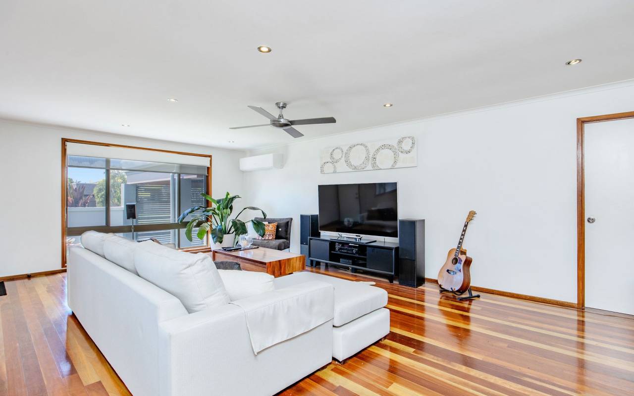 171 Rio Vista Boulevard, Broadbeach Waters, Qld 4218 AU