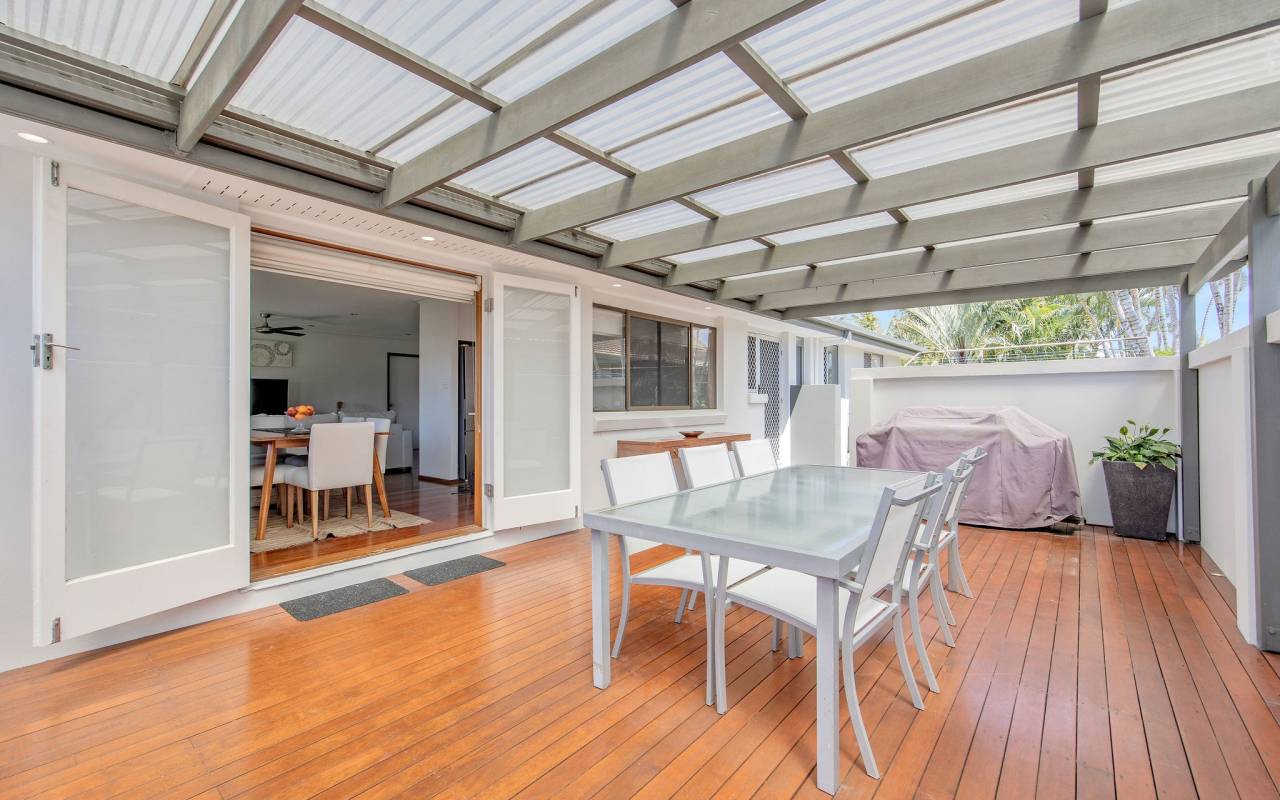 171 Rio Vista Boulevard, Broadbeach Waters, Qld 4218 AU
