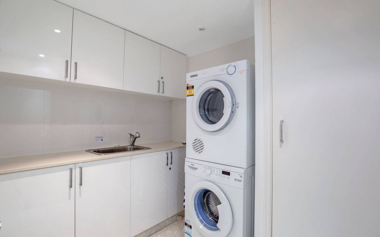 5/3 Garfield Terrace, Surfers Paradise, QLD 4217 AU