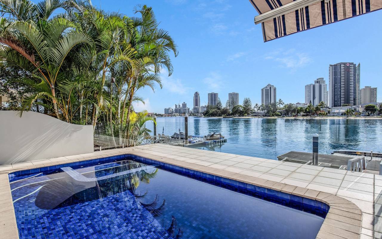 61 Stanhill  Drive, Surfers Paradise, QLD 4217 AU