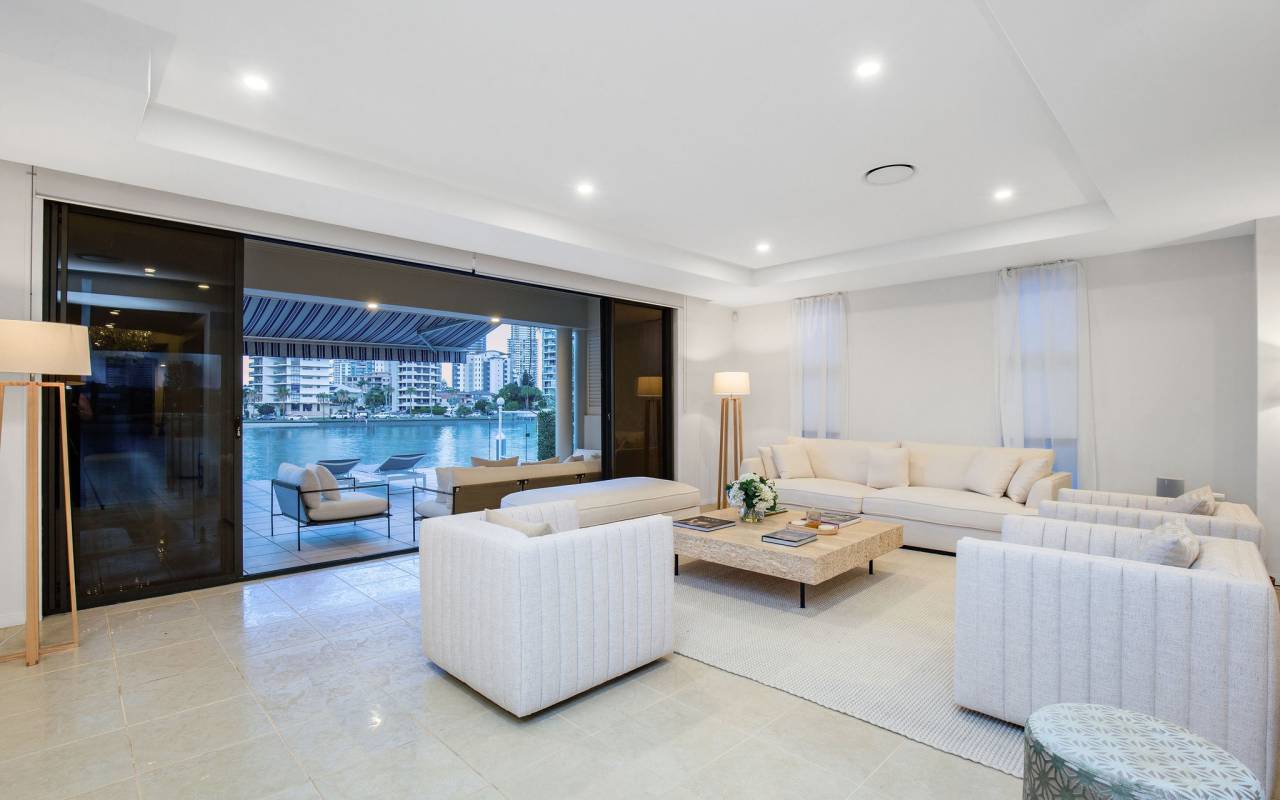 61 Stanhill  Drive, Surfers Paradise, QLD 4217 AU