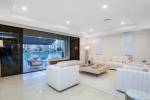 61 Stanhill  Drive, Surfers Paradise, QLD 4217 AU