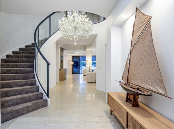 61 Stanhill  Drive, Surfers Paradise, QLD 4217 AU