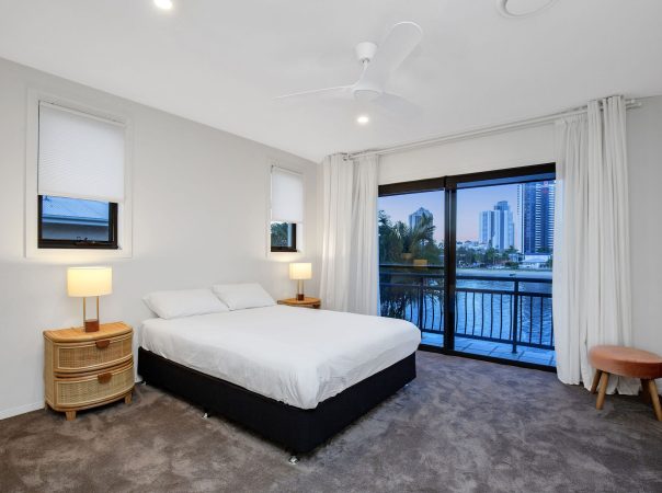 61 Stanhill  Drive, Surfers Paradise, QLD 4217 AU