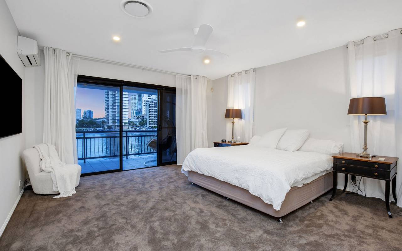 61 Stanhill  Drive, Surfers Paradise, QLD 4217 AU