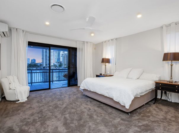 61 Stanhill  Drive, Surfers Paradise, QLD 4217 AU