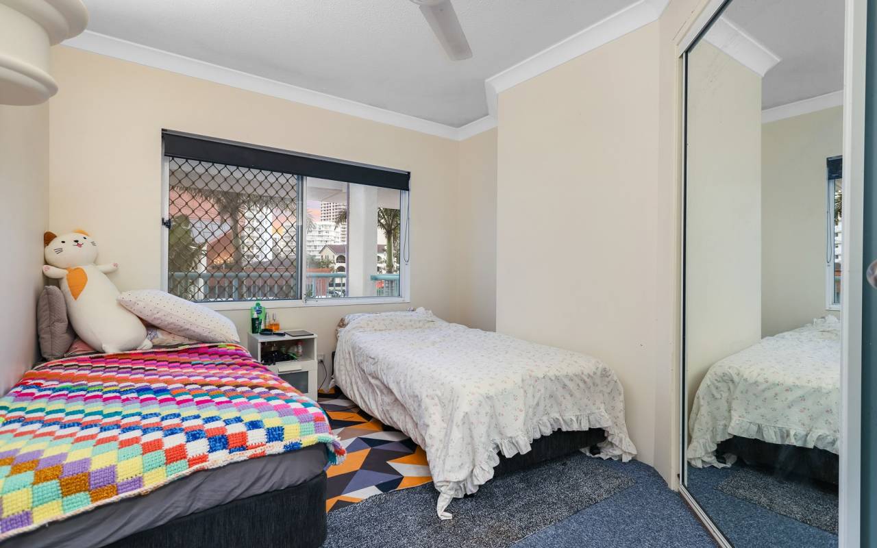 18/26 Old  Burleigh Road, Surfers Paradise, QLD 4217 AU