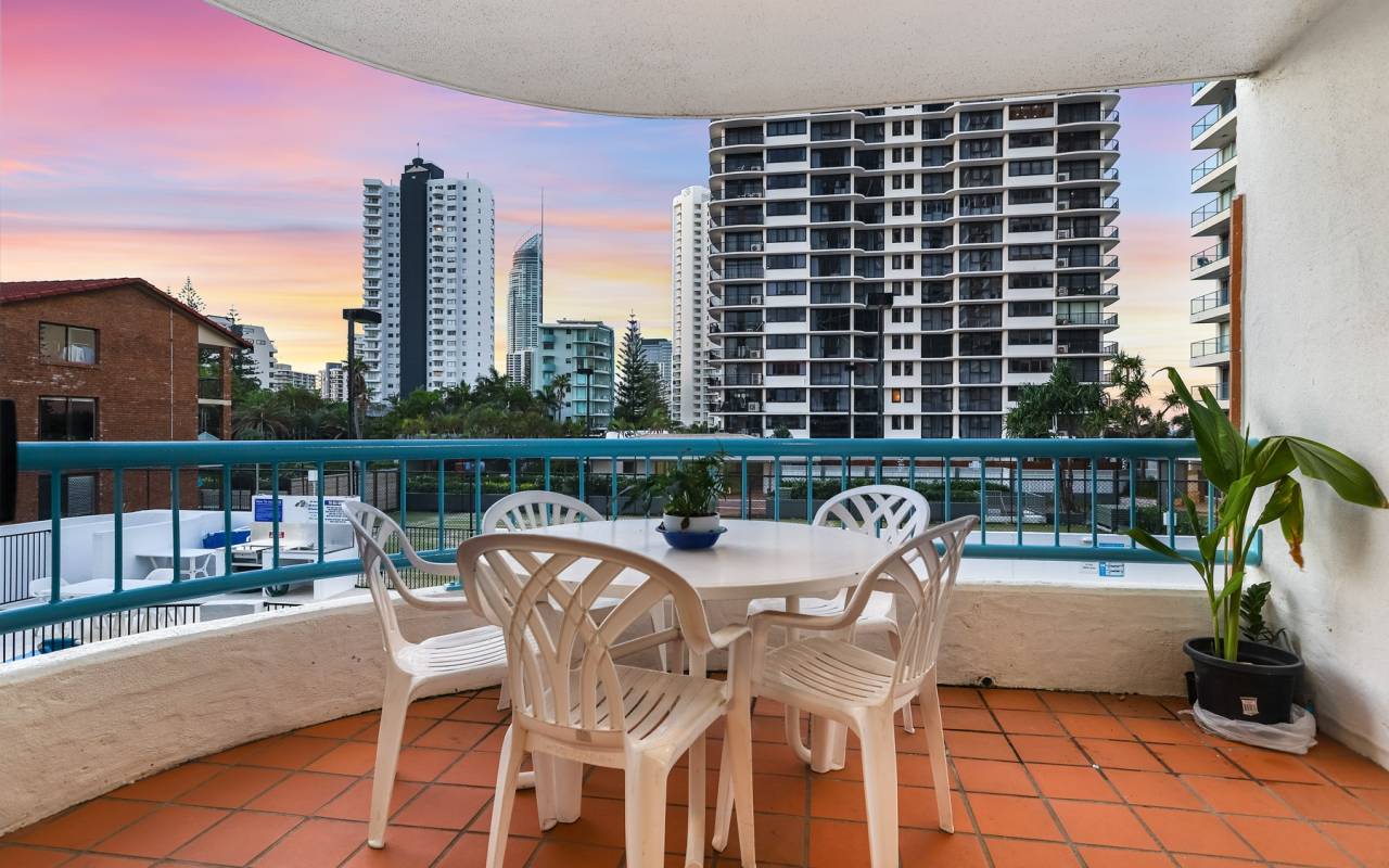 18/26 Old  Burleigh Road, Surfers Paradise, QLD 4217 AU