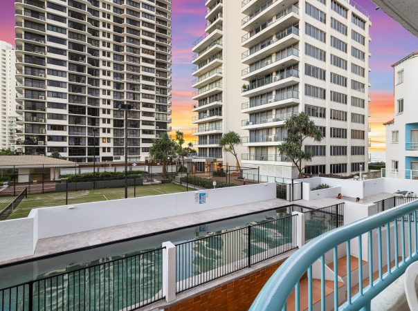 18/26 Old  Burleigh Road, Surfers Paradise, QLD 4217 AU